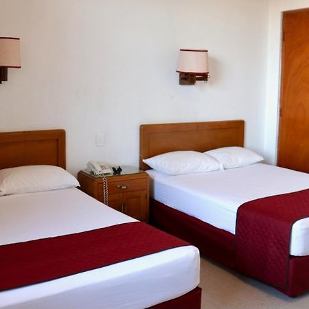 Hotel Calvete Torreon Luaran gambar